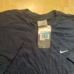 NWT Vintage Nike Small Swoosh Logo T-Shirt